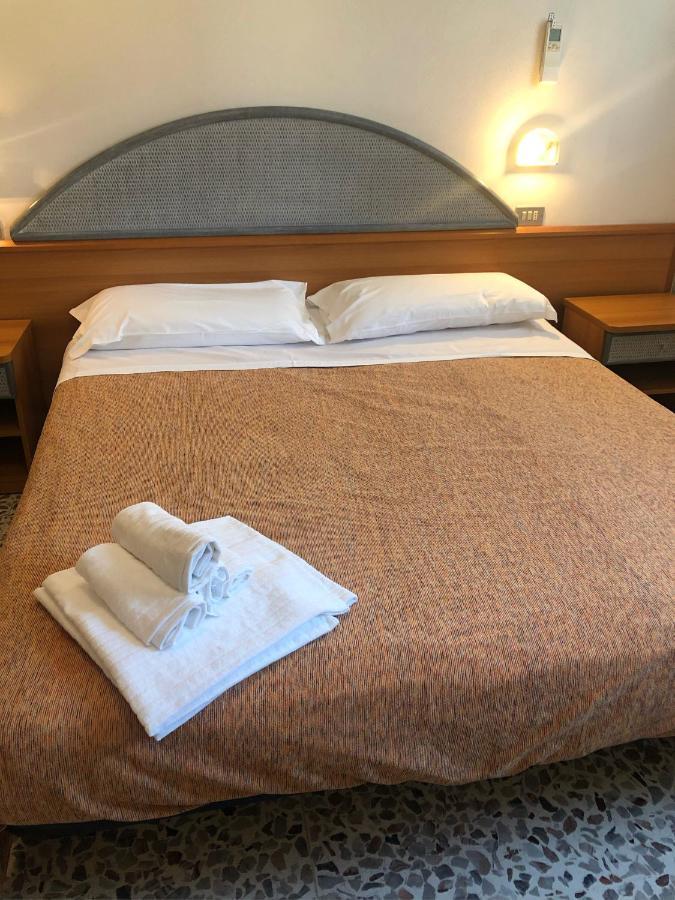 Hotel Del Falco Червія Екстер'єр фото
