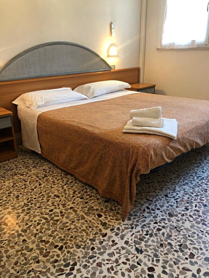 Hotel Del Falco Червія Екстер'єр фото