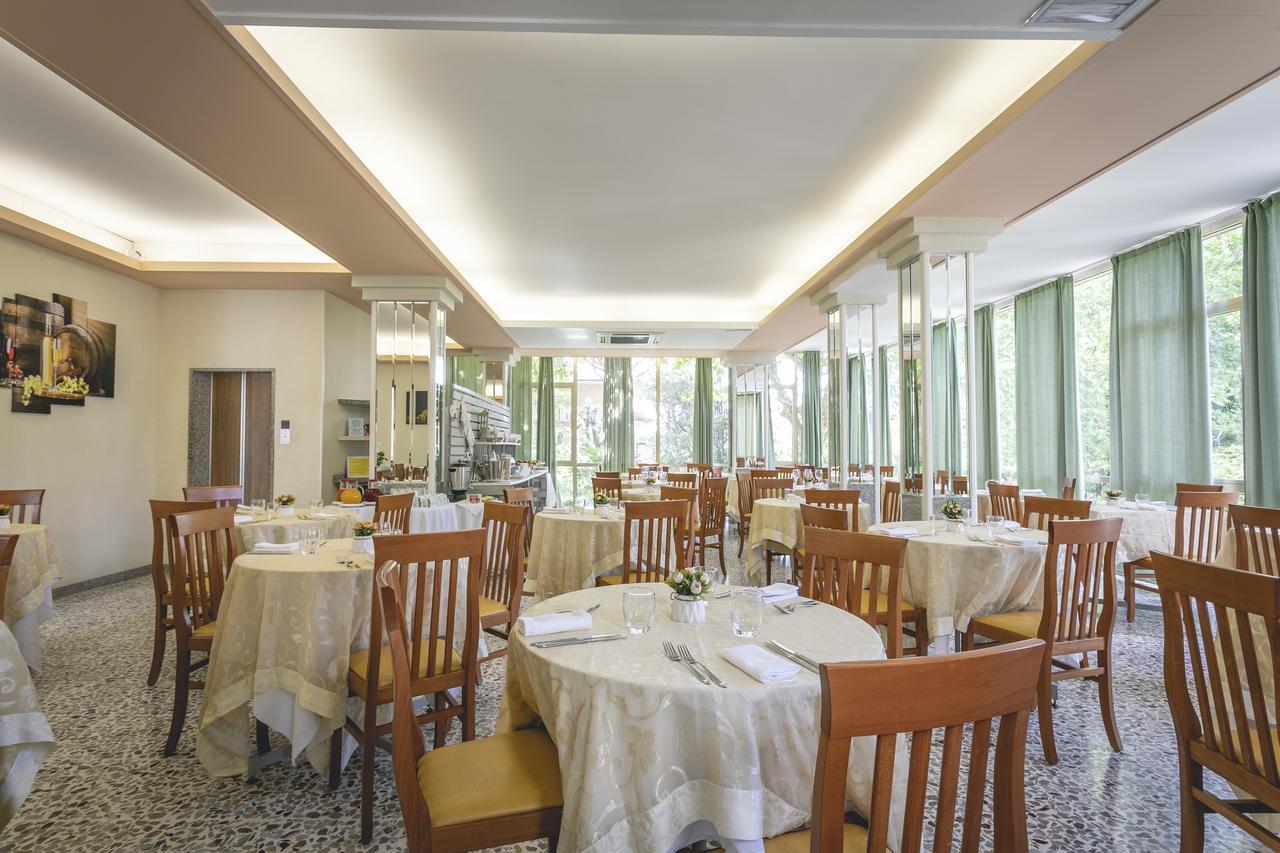 Hotel Del Falco Червія Екстер'єр фото